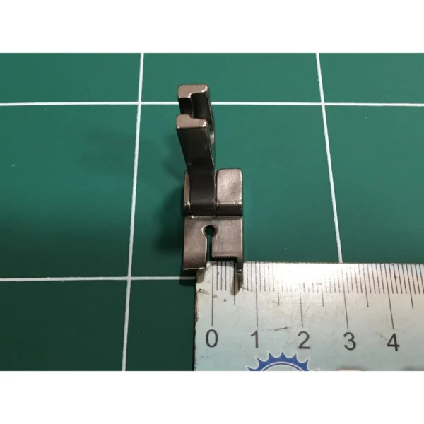 P814 12463HR 1/4" hinged right raising foot sepatu mesin jahit lurus jarum 1 high speed industri - Image 3